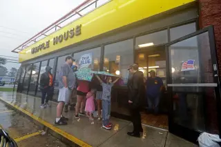 Waffle House Index turns red as Hurricane Isaias hits Florida