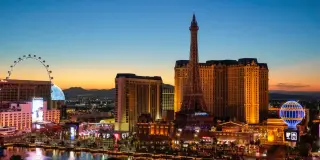 Vegas Bets on Canada With Parity Deals as Tourism Dips