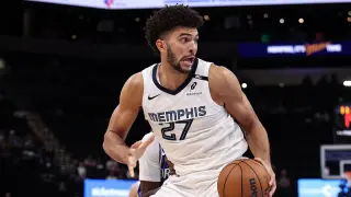NBA Preseason Verdict: Grizzlies and Thunder Shine, 76ers and Hornets Stumble