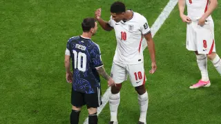 Bellingham-Messi exchange lights up World Cup semifinal as Argentina advances
