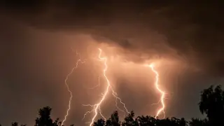 Thunderquakes Map Subsurface Using Buried Telecom Cables