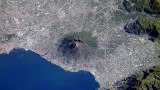 ESA Astronaut Captures Mount Vesuvius from the ISS
