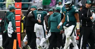 Eagles Place Tank Bigsby on IR After Core Muscle Surgery