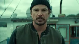 Hartnett Battles a Hidden Monster in Netflix's Jaws-Inspired Below