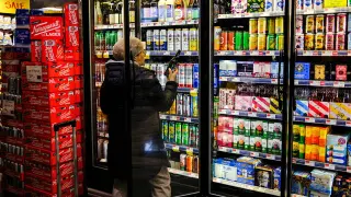 Gas-price surge drags down U.S. beer sales, Nielsen data indicate