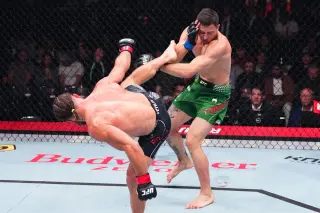 Fiziev's spinning wheel kick seals KO of Torres in UFC Baku headliner