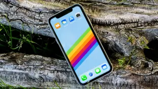 Apple Bets on Longevity: iOS 27 Brings New Life to the iPhone 11 Era
