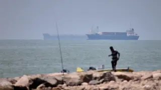 Oil markets in tight spot as Hormuz reopens and reserves run low