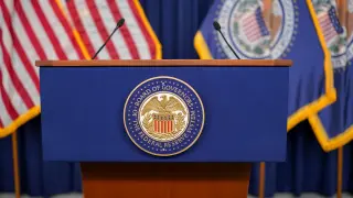 Fed Minutes Reveal Urgency for Hikes as Inflation Fears Persist