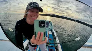 American rower shatters records with solo California-to-Hawaii crossing