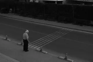The Quiet Power of a Predictable Evening Walk for Brain Health