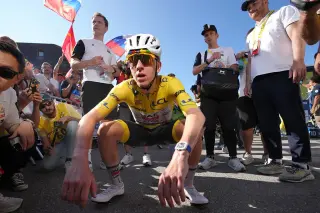 Pogačar Smashes Alpe d’Huez Climb, Sets Tour de France Record