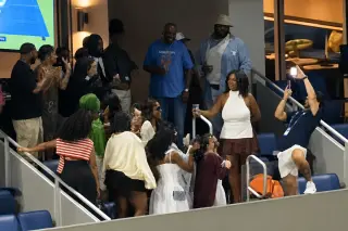 Ring Light Disruption Tests US Open's Creator Strategy During Osaka Match
