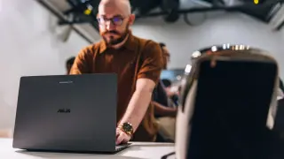 Googlebooks Launch: Premium Android Laptops Aim to Replace Chromebooks