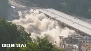 Pittsburgh replaces bridge with record-setting lateral slide