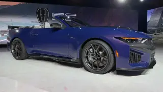 Ford Mustang Dark Horse SC Convertible: 795-HP Roof-Down Power