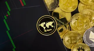 XRP’s Big Bet: A Global Payments Backbone, Not Bitcoin’s Replacement
