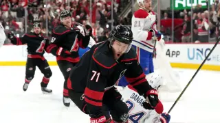 Carolina Hurricanes storm into Stanley Cup Final with 6-1 rout of Canadiens