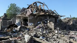 Iskander strike destroys Ukrainian home; four children among the dead