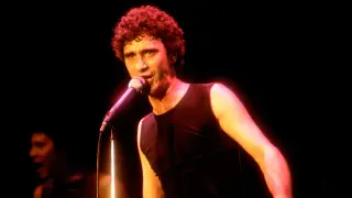 Pittsburgh Rock Legend Donnie Iris Dies at 83 After Final Seated Performance