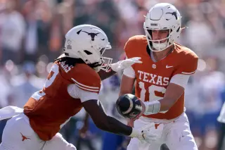 Backup QB Tramell Jones Jr. Leads Florida to Stunning 27-24 Upset Over No. 7 Texas