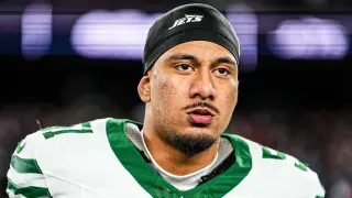Jets-Bucs Preseason Opener: 3 Hidden Storylines to Watch