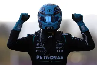 Russell wins Baku by 0.2s as Colapinto crash ends Norris's title hopes