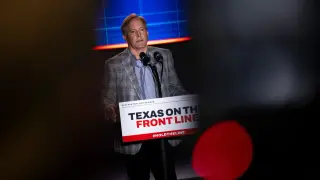 Texas races tighten as Democrats gain ground in polls but face massive spending gap