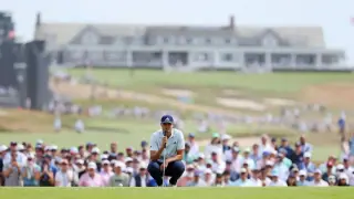 Clark Holds Four-Stroke Lead as Shinnecock Winds Test U.S. Open