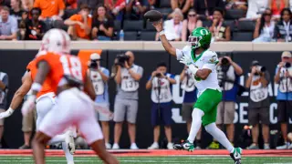 Moore's rough day sinks Oregon in upset by underdog Oklahoma State