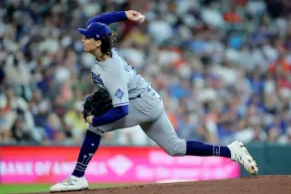 Dodgers Put Glasnow on 15-Day IL With Lower-Back Spasms