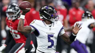 Huntley’s Late Surge and Hamilton’s Pickoff Seal Ravens’ Overtime Win in Atlanta