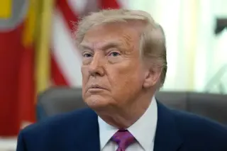 Trump Signs Order Renaming Lake Ontario as 'Lake America' Amid Trade War