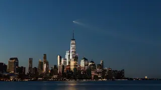 SpaceX’s Florida Starlink send-off lights up NYC with a dawn jellyfish plume