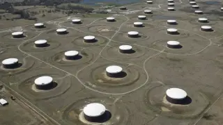 US Crude and Gasoline Inventories Sink as SPR Draws Down