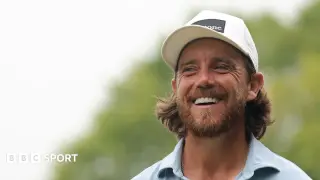 Lee sets pace at Tour Championship with a 62 as Fleetwood pursues