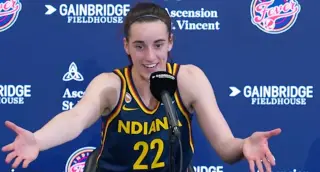 Caitlin Clark laments 'ridiculous' officiating after clap-tech