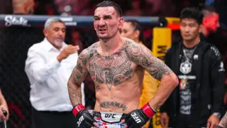 Holloway gears up for possible McGregor rematch during UFC Fight Week