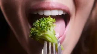Ketogenic Diet Could Shield the Brain From Neurodegenerative Diseases, Review Finds