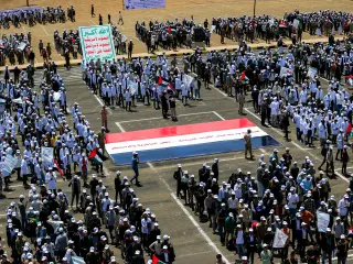UN Envoy Warns Houthis’ Red Sea Attacks Could Widen Yemen Crisis, Urges Talks