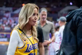 Buss Family Rift Tests Lakers Governance as Iger/Kushner Deal Advances