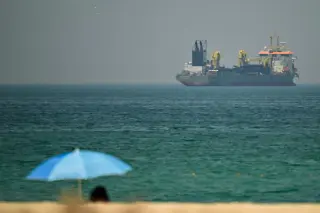 Iran Seizes Two Ships in Hormuz as Ceasefire Extension Tests Diplomacy
