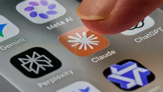 AI Expands Its Global Footprint: Policing, R&D, and Diplomacy