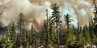 Mt. Hood evac warns locals as Grasshopper Fire swells across Oregon