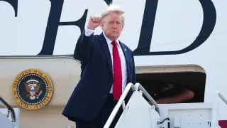 Trump-Backed Wins Signal GOP Edge in Arizona Primaries