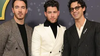 Jonas Brothers Unveil 45-City North American Tour: Burning Up All Over Again