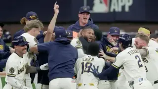 Chourio's Walk-Off Single Seals 2-0 NLDS Lead for Brewers Over Padres