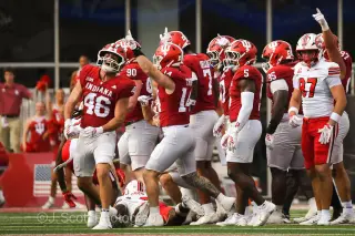 Indiana rolls to 3-0 as defense locks in and Richard takes charge