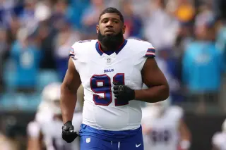Bills defensive lineman Ed Oliver grieves the loss of his 2-year-old son