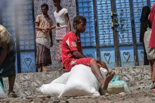 Saudi Coalition Targets Houthi Missile Infrastructure as Regional Tensions Spike Oil Prices